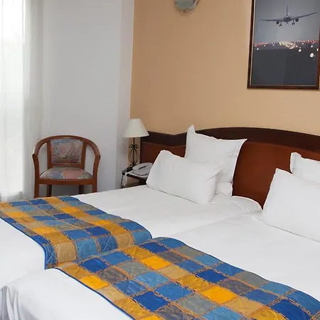 Hotel Air Plus-2
