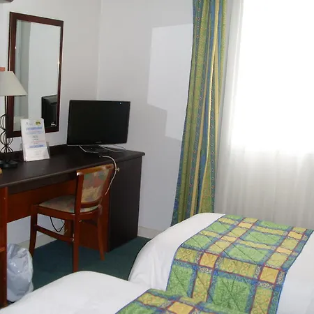 Hotel Air Plus-3